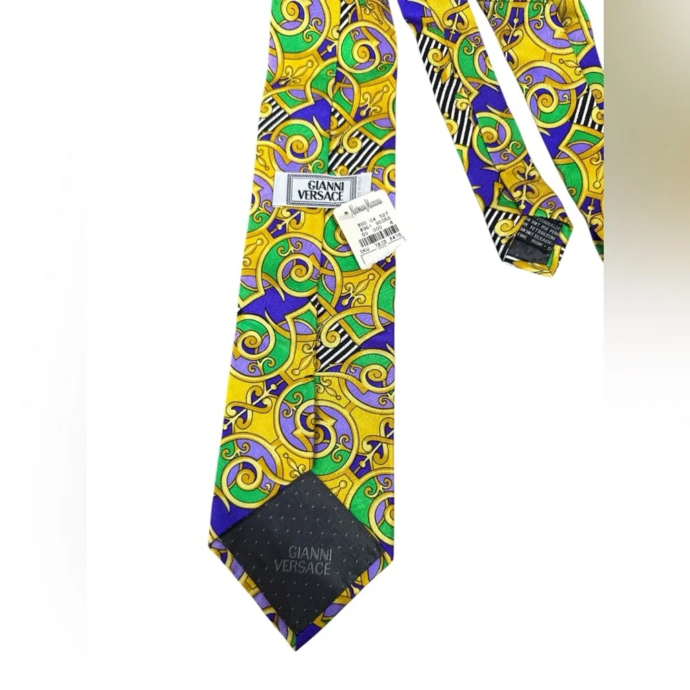 Vintage New Gianni Versace Art Nouveau Design 100%‎ Silk Tie Yellow Green Purple